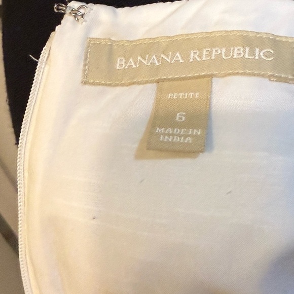 Banana Republic White Petite Top - Picture 2 of 5